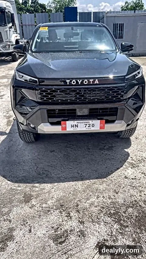 TOYOTA HILUX E 2.8L DIESEL EURO4 2026 AND 2027 - 1