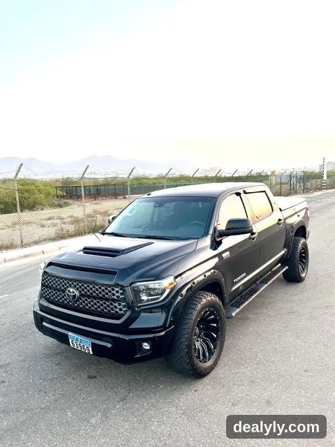 toyota Toyota Tundra essence — like new - 1