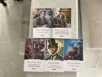 Lot de 5 livre ,4 Sherlock Holmes et 1 Arsène Lupin 13ans+ — Photo 1