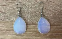 Boucles d’oreilles pierre de lune fait à la main pour femme et enfant — Photo 1