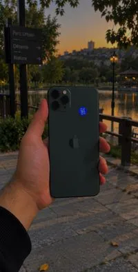 apple iPhone 11 Pro — like new — Photo 1