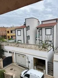 Villa F6+ 750 m² à louer — Photo 1